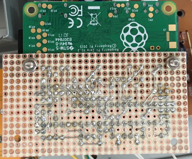 Raspberry Pi(ラズパイ)でOnkyo T-422Mチューナーをインターネットラジオ対応に改造 PIC18FとRaspberry Pi Zeroの基盤 裏面