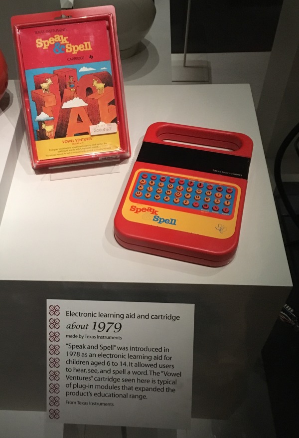 Speak and Spell (スピーク　アンド　スペル）