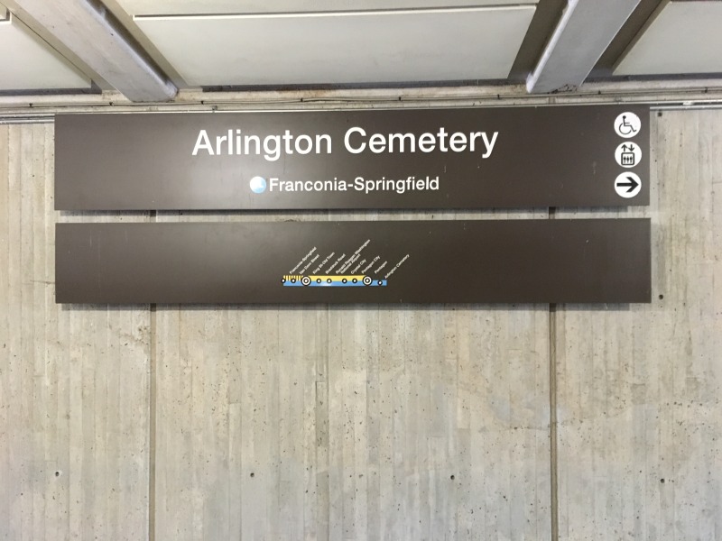 Arlingon Cemetery（アーリントン墓地）駅