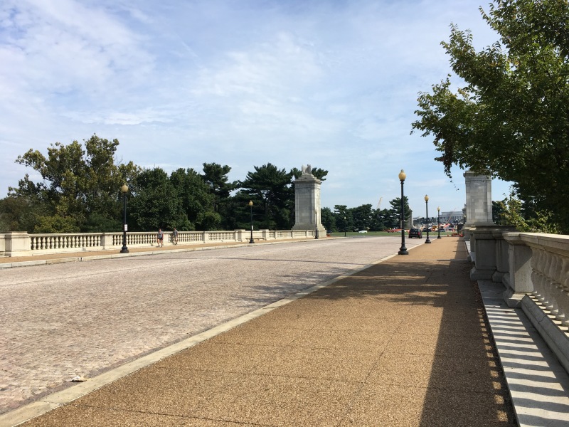 アーリントン墓地からリンカーン記念堂へ