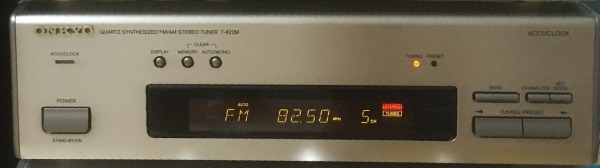 故障したT-422Mラジオチューナー