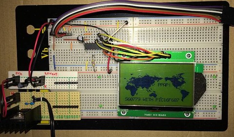 液晶モジュール（2P-S60779、液晶コントローラ：ST7565R）をPIC16F687で世界地図表示に加えて日本の横にPPAP!、一番下にS60779 WITH PIC16F687 を表示